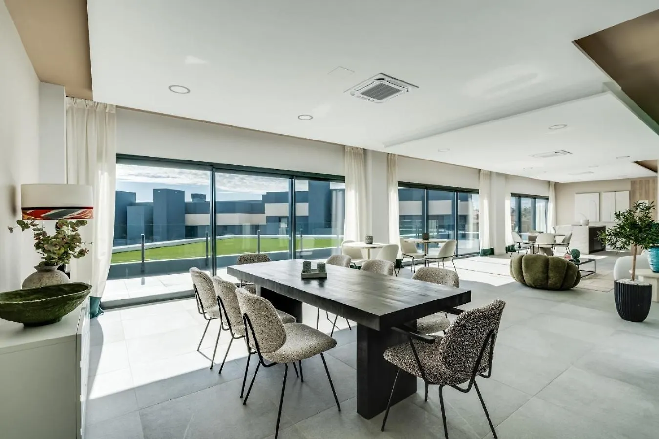 Apartment Luxe 6-Persoons Apt Met Grote Tuin In Oasis 325 Estepona