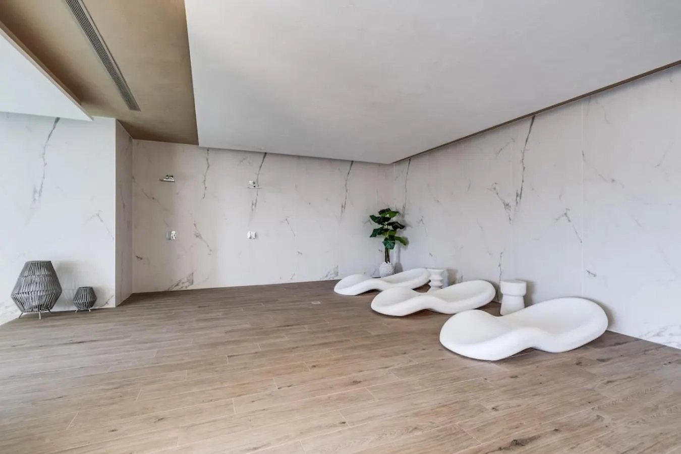 Luxe 6-Persoons Apt Met Grote Tuin In Oasis 325 Estepona 0*,